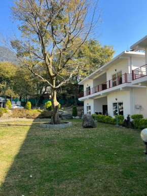 The Pahaadhi Cafe & Stay